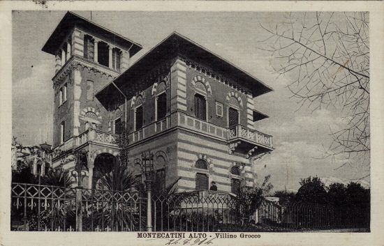 Cartolina in bianco e nero con vista esterna di Villino Grocco