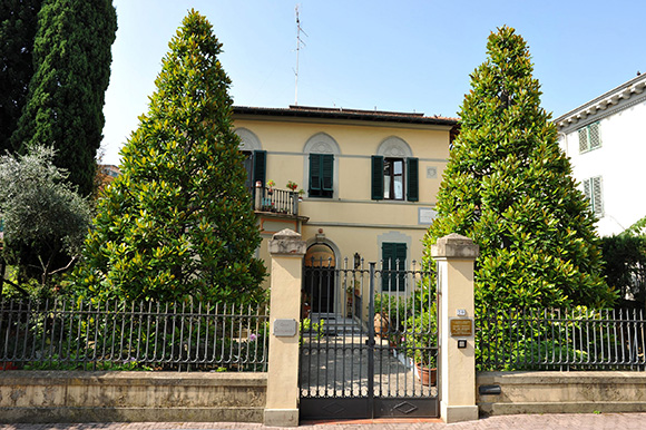 Villino Leoncavallo, facciata