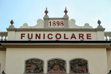 Funicular entrance, facade
